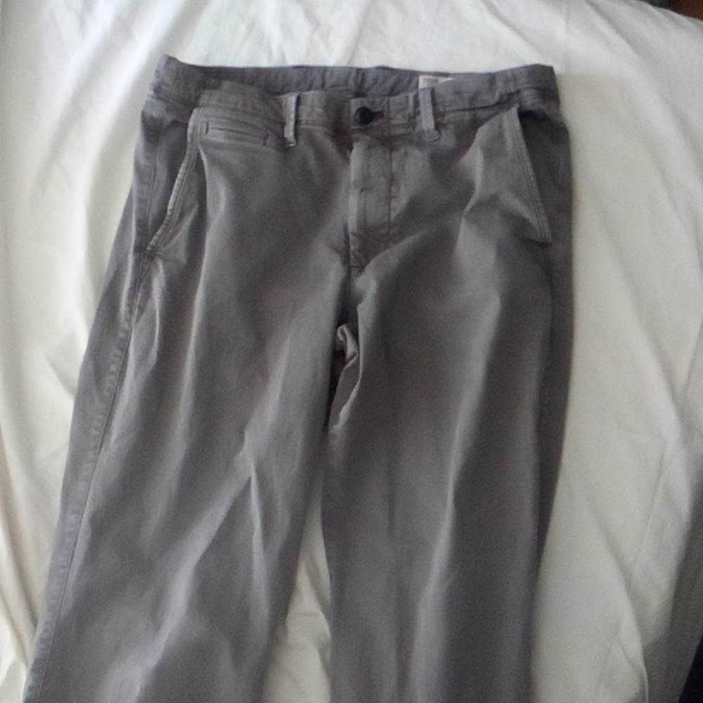 Old navy pants 31x32